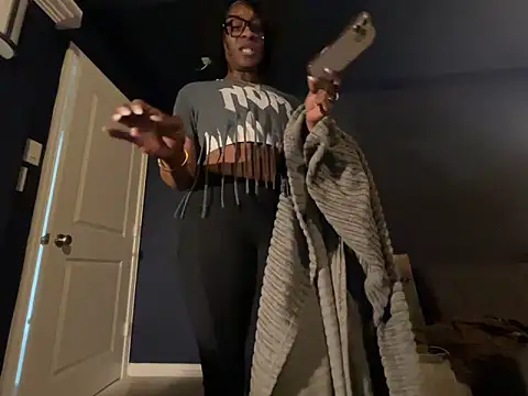 wynterheat online show from April 14, 6:25 pm