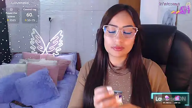 Paulina 627 online show from June 5, 9:09 pm