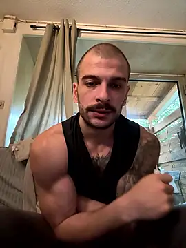 Snapshot of Greyoff chatting on January 18, 1:48 pm Greyoff online show from January 18, 1:48 pm