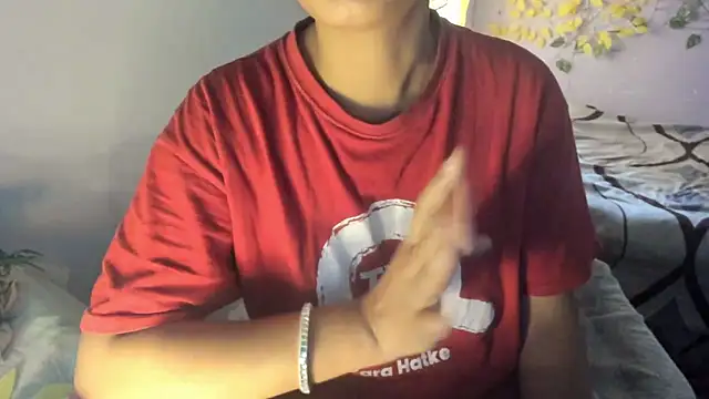 Snapshot of aarjulove chatting on June 2, 4:25 am aarjulove online show from June 2, 4:25 am