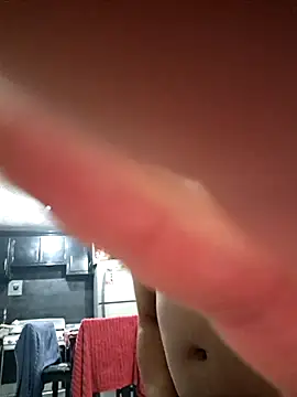 Snapshot of littleboyhot95 chatting on October 4, 11:47 pm littleboyhot95 online show from October 4, 11:47 pm