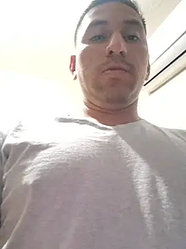 Snapshot of littleboyhot95 chatting on October 14, 11:38 pm littleboyhot95 online show from October 14, 11:38 pm