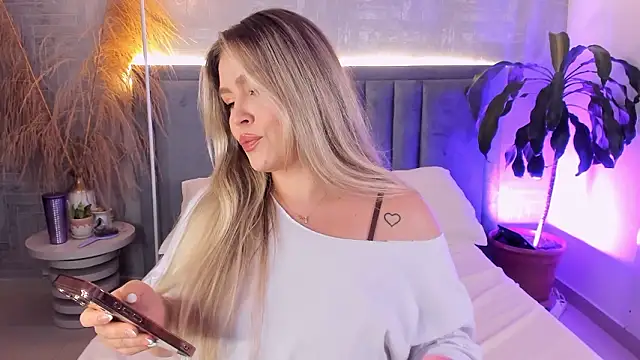 GaiaBaker online show from March 12, 4:35 pm