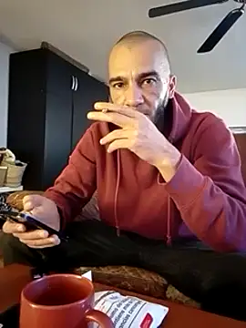 Snapshot of donnuozfutura chatting on January 17, 8:45 am donnuozfutura online show from January 17, 8:45 am