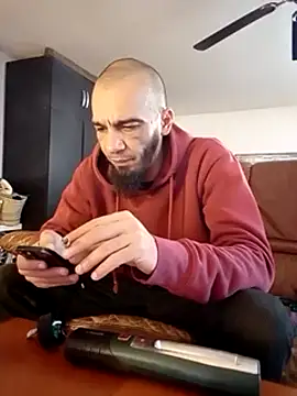 Snapshot of donnuozfutura chatting on January 17, 11:49 am donnuozfutura online show from January 17, 11:49 am