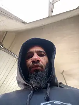 Snapshot of donnuozfutura chatting on March 18, 9:52 am donnuozfutura online show from March 18, 9:52 am