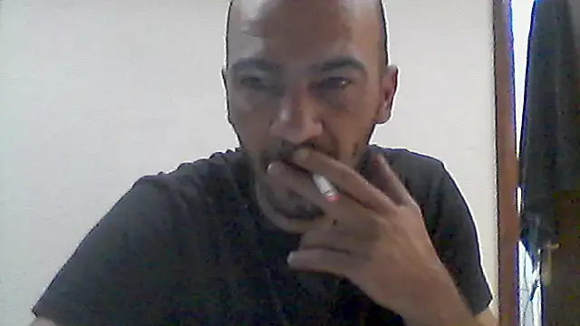 Snapshot of donnuozfutura chatting on November 5, 5:40 am donnuozfutura online show from November 5, 5:40 am