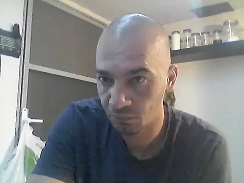 Snapshot of donnuozfutura chatting on November 6, 5:41 am donnuozfutura online show from November 6, 5:41 am