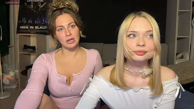 dollfromvenus online show from May 10, 9:31 pm