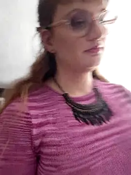Snapshot of PrincesseMalicia chatting on May 4, 1:18 pm PrincesseMalicia online show from May 4, 1:18 pm