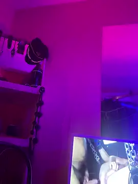 Snapshot of nickgode69 chatting on January 19, 8:07 am nickgode69 online show from January 19, 8:07 am