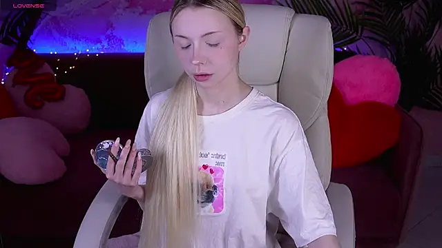 EviStar online show from February 24, 7:39 am