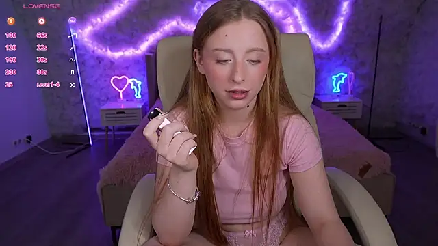 SilverrMoon online show from March 3, 11:14 pm