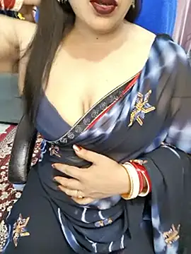 Snapshot of Cute-Raashii chatting on May 15, 11:01 pm Cute-Raashii online show from May 15, 11:01 pm