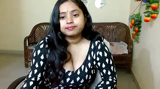 Snapshot of Amandaliss chatting on January 11, 6:56 am Amandaliss online show from January 11, 6:56 am