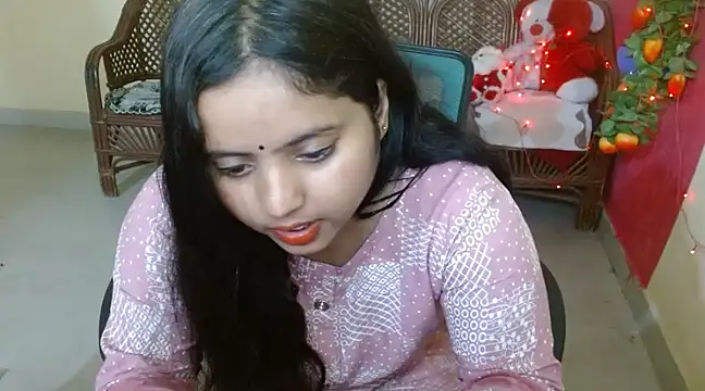 Snapshot of Amandaliss chatting on February 24, 11:32 am Amandaliss online show from February 24, 11:32 am