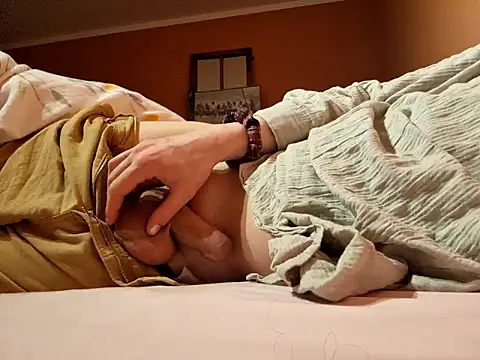 Snapshot of Josephine_LIVE chatting on February 20, 9:15 pm Josephine LIVE online show from February 20, 9:15 pm