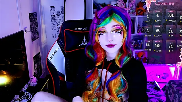 Aki  Ra online show from April 6, 11:27 pm