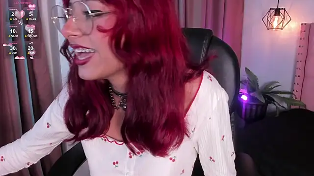 Snapshot of cloe__palmer chatting on March 1, 3:16 pm cloe palmer online show from March 1, 3:16 pm