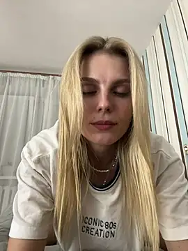 Snapshot of Liya_my chatting on July 14, 8:03 pm Liya my online show from July 14, 8:03 pm