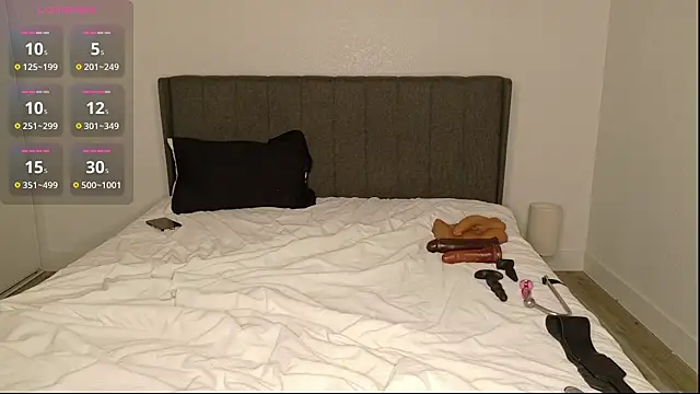 misscatxo online show from March 19, 5:55 am