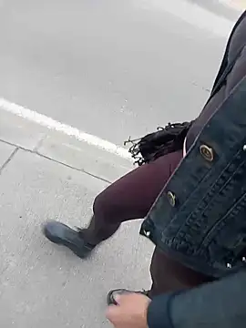 sophie banger online show from December 17, 8:59 pm