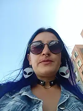 sophie banger online show from January 17, 7:39 pm