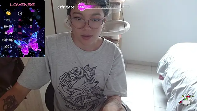 TRIXIE TANG28 online show from October 9, 3:10 pm