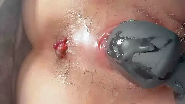 Krismil3 online show from February 6, 7:02 am