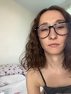 Snapshot of cutte_dora chatting on May 3, 2:12 pm cutte dora online show from May 3, 2:12 pm