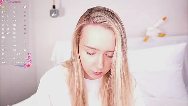 HollisBeckett online show from April 4, 3:05 am