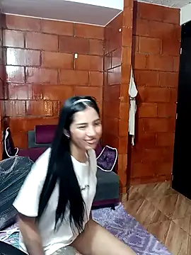 Snapshot of Raven__purple chatting on January 29, 1:16 am Raven  purple online show from January 29, 1:16 am