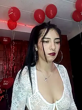 Snapshot of Raven__purple chatting on February 15, 2:15 am Raven  purple online show from February 15, 2:15 am