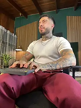 Snapshot of LeoSalvatore_ chatting on January 25, 3:40 am LeoSalvatore online show from January 25, 3:40 am