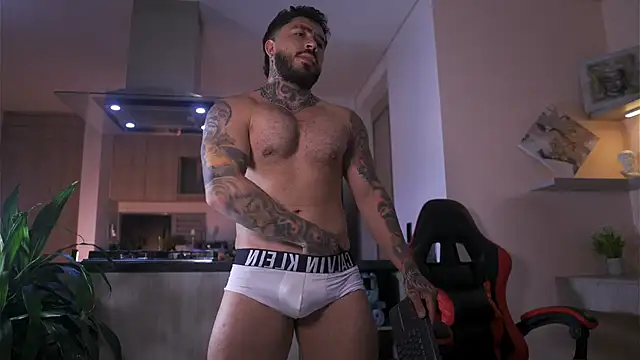 Snapshot of LeoSalvatore_ chatting on October 10, 3:38 am LeoSalvatore online show from October 10, 3:38 am