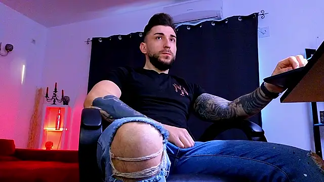 MightyAaron66 online show from March 15, 5:02 am