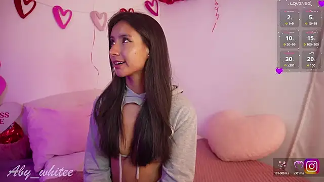 Snapshot of AbyWhitee chatting on February 24, 5:05 am AbyWhitee online show from February 24, 5:05 am