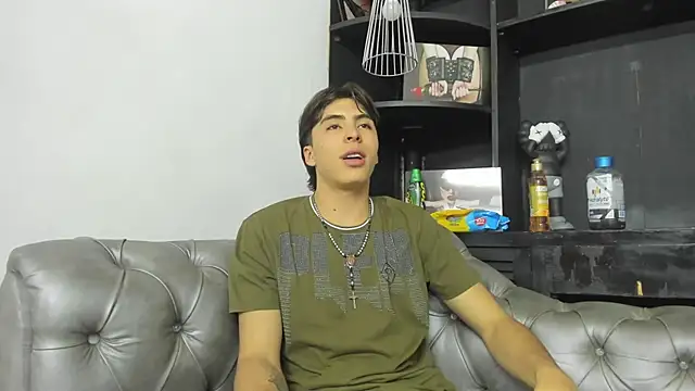 HeellBoy  online show from November 8, 1:17 am