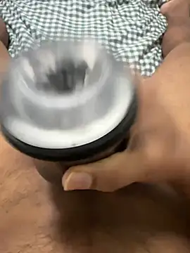 SL PUSSY EATER online show from December 16, 7:15 am