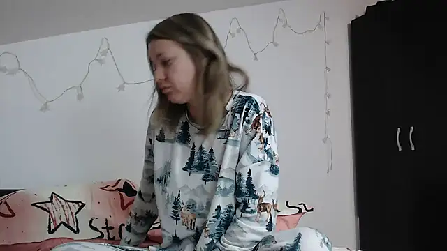 Snapshot of SweetMaddy888 chatting on January 3, 7:16 am SweetMaddy888 online show from January 3, 7:16 am