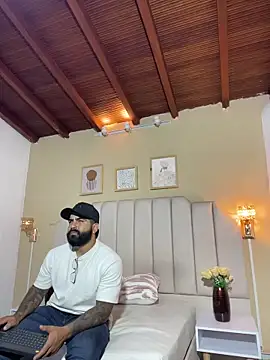 Lyon vach online show from March 17, 10:46 pm