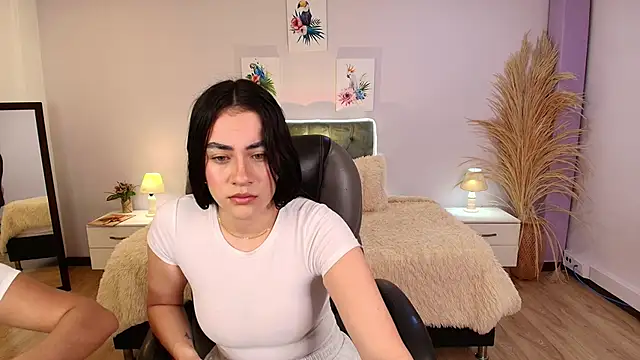 Snapshot of Icysweetcam chatting on April 30, 11:05 am Icysweetcam online show from April 30, 11:05 am