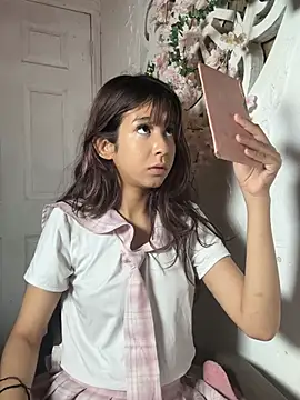 fairybel online show from February 7, 6:33 pm