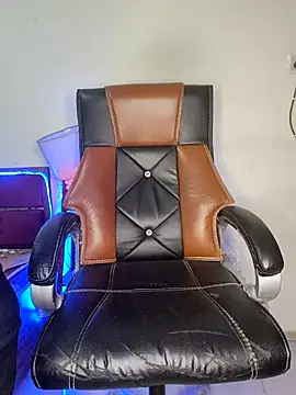 Snapshot of Black-Pearll chatting on March 14, 4:51 pm Black-Pearll online show from March 14, 4:51 pm