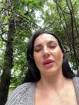 Snapshot of Roxana-Sexy chatting on May 23, 3:45 am Roxana-Sexy online show from May 23, 3:45 am