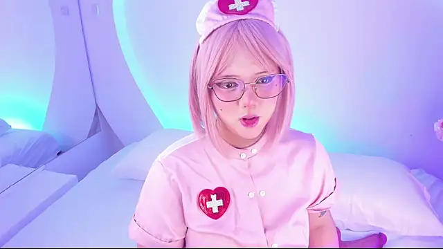 NanaOsaky online show from January 19, 12:20 pm