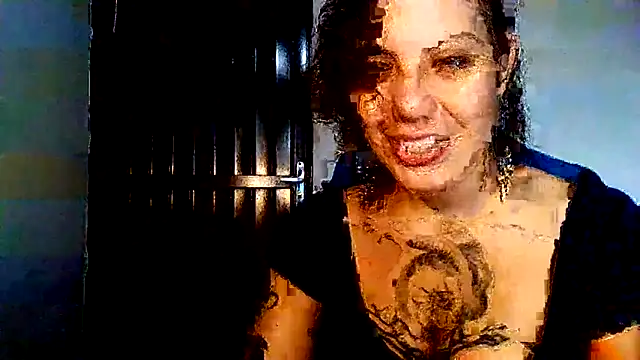 Submersidollx online show from April 26, 1:31 pm