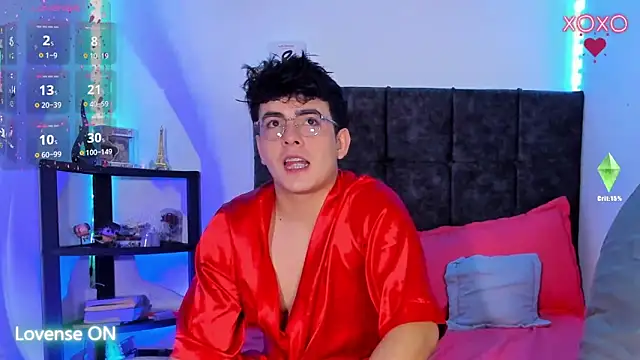 nolan twink1 online show from March 6, 6:43 am