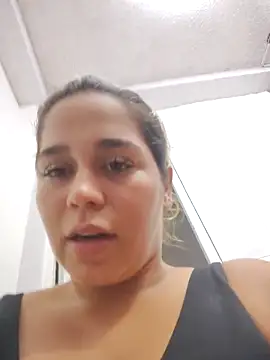 LaurenWelly  online show from January 31, 10:41 pm