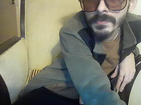 Snapshot of kallaviz chatting on January 13, 4:12 pm kallaviz online show from January 13, 4:12 pm